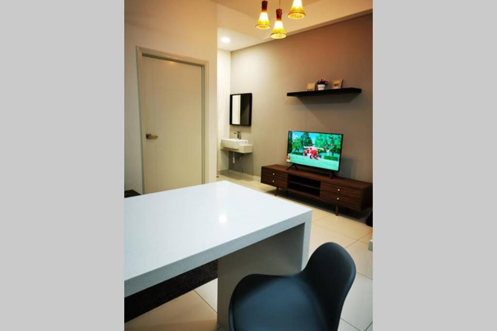 Happyhome @ Arte Mont Kiara Kuala Lumpur Hartamas Damansara エクステリア 写真